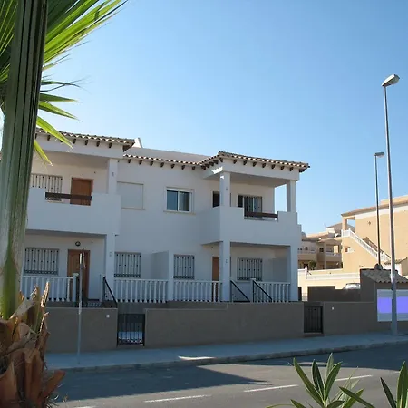 La Cinuelica Townhouse Ferienhaus *