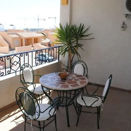 La Cinuelica Townhouse Holiday home *